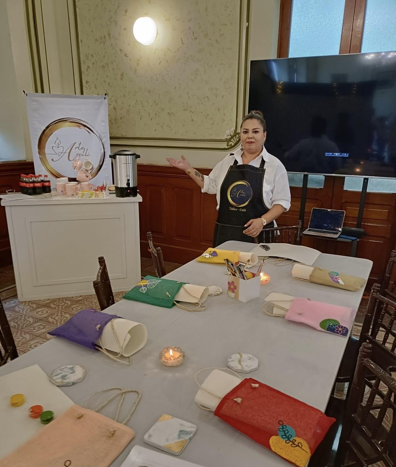 Taller de artes manuales en Xalapa, capacitación creativa en la Escuela Industrial